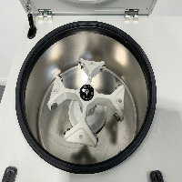 Eppendorf 5810R Refrigerated Centrifuge image 2